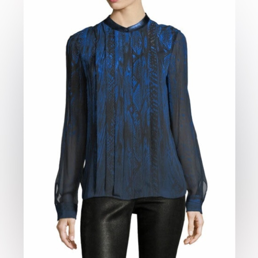 ELIE TAHARI Terri Stargazer Animal Print Silk Blouse Leather Collar Size M